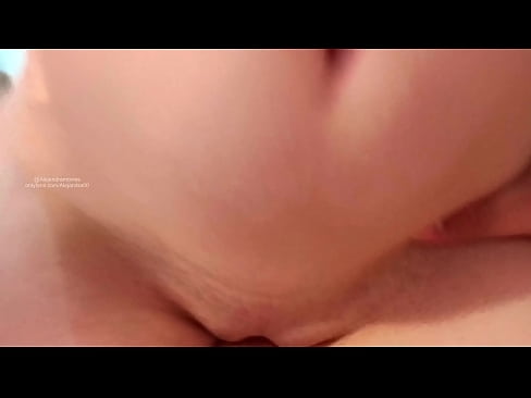❤️ Codladh i seomra mo dheirfiúr agus sin mar a dhúisigh mé ☑ Porn álainn linn ❌️❤